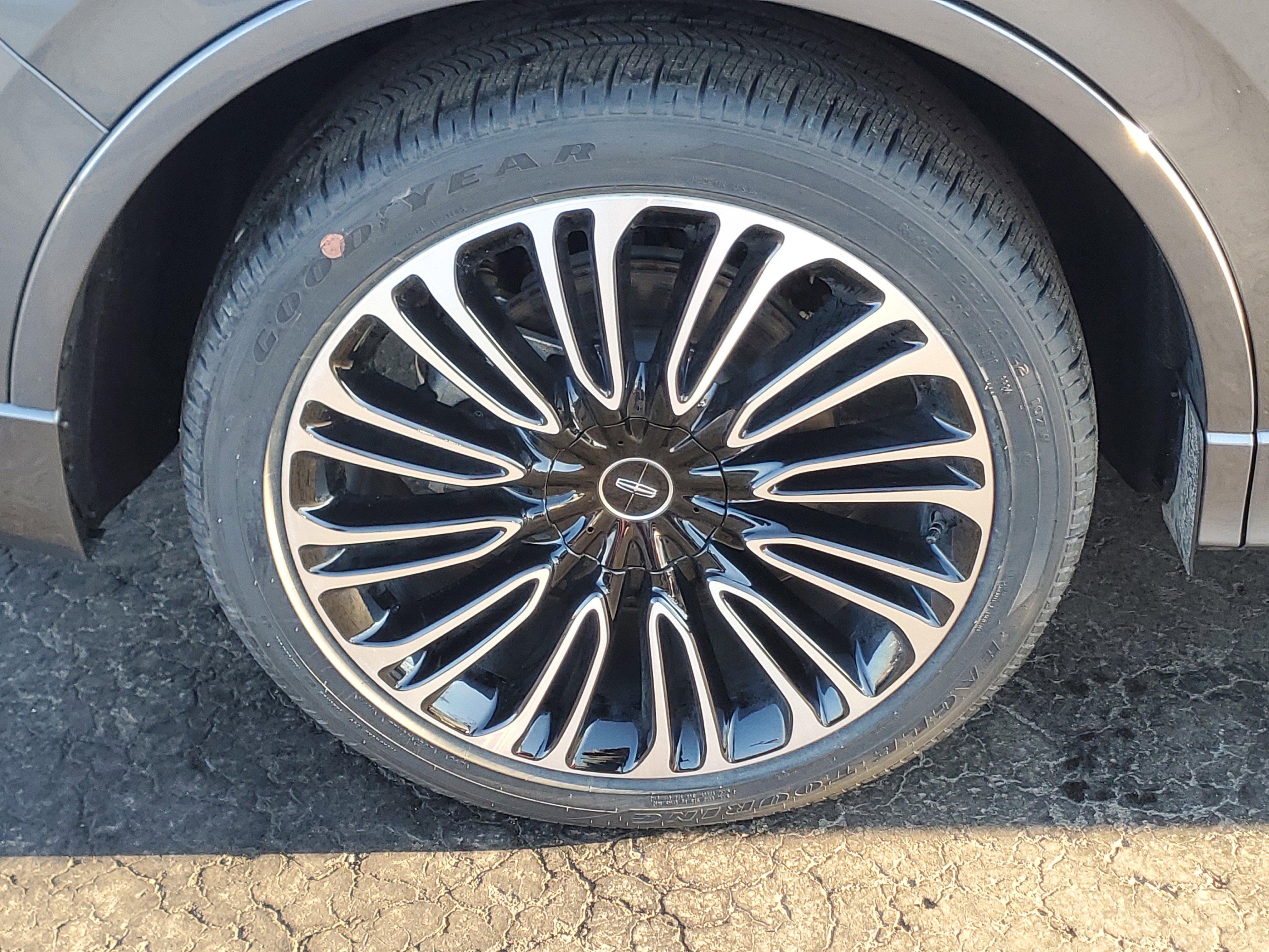 New 2025 Lincoln Aviator Black Label image 5