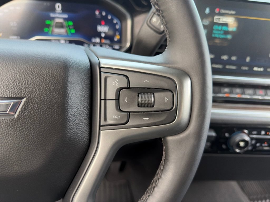 Used 2025 Chevrolet Silverado 1500 RST AWD/4WD image 5