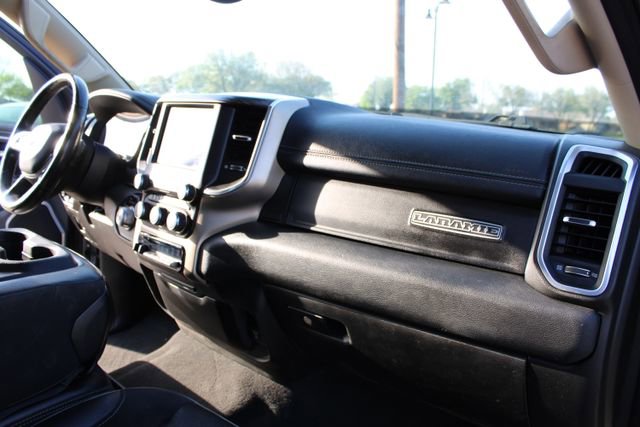 Used 2019 RAM 1500 Laramie AWD/4WD image 46