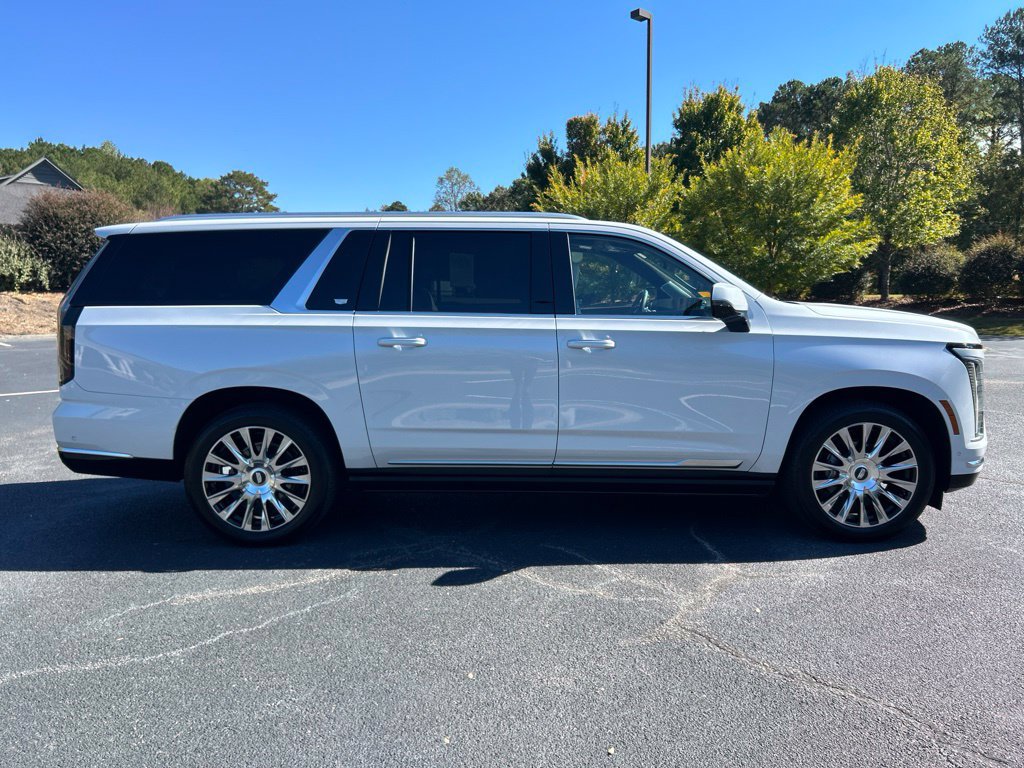 Used 2026 Cadillac Escalade ESV Platinum Luxury w/ LPO, Floor Liner Package AWD/4WD image 29