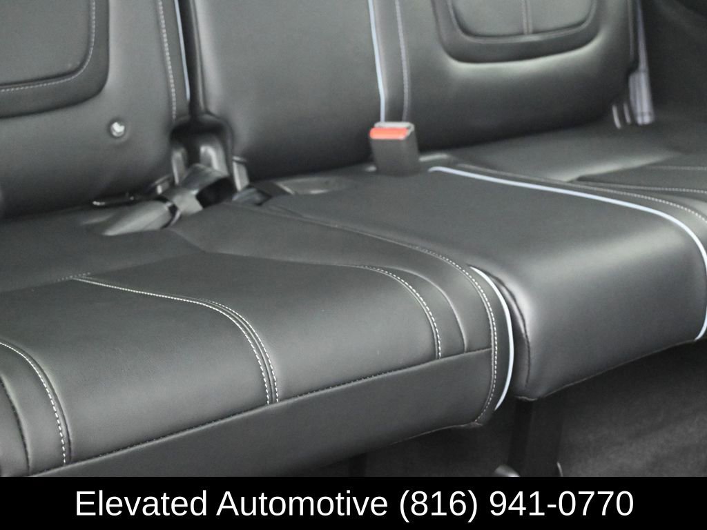 Used 2025 INFINITI QX80 Sensory image 14