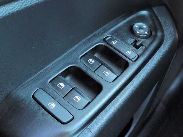 Used 2024 Hyundai Venue SEL FWD image 22