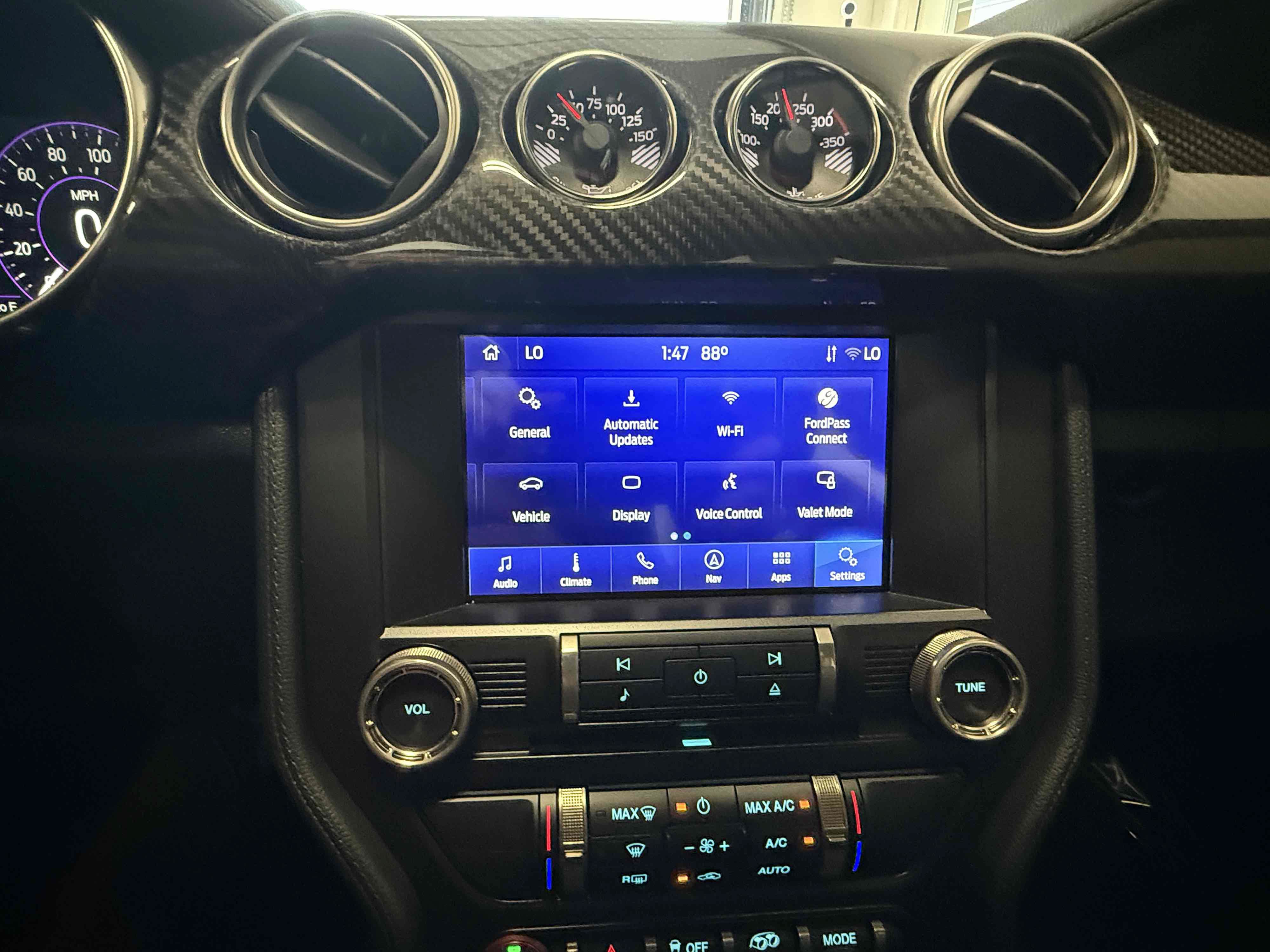 Used 2021 Ford Mustang Shelby GT500 w/ Carbon Fiber Track Pack RWD image 24