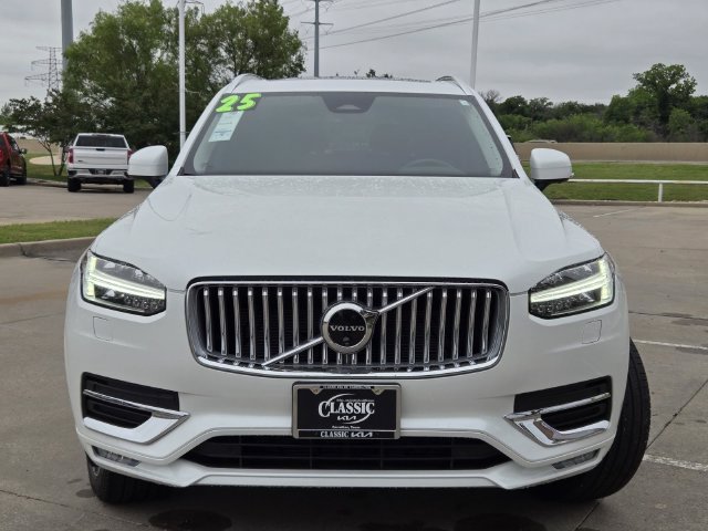 Used 2025 Volvo XC90 B6 Ultra AWD/4WD image 2