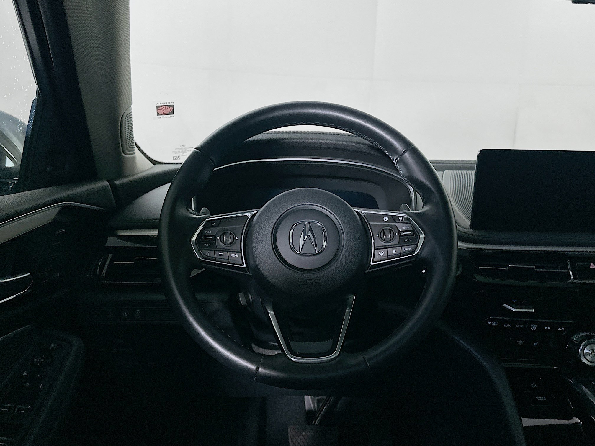 Used 2025 Acura MDX FWD image 17