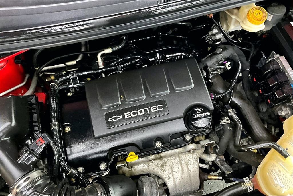 Used 2019 Chevrolet Sonic LT FWD image 31