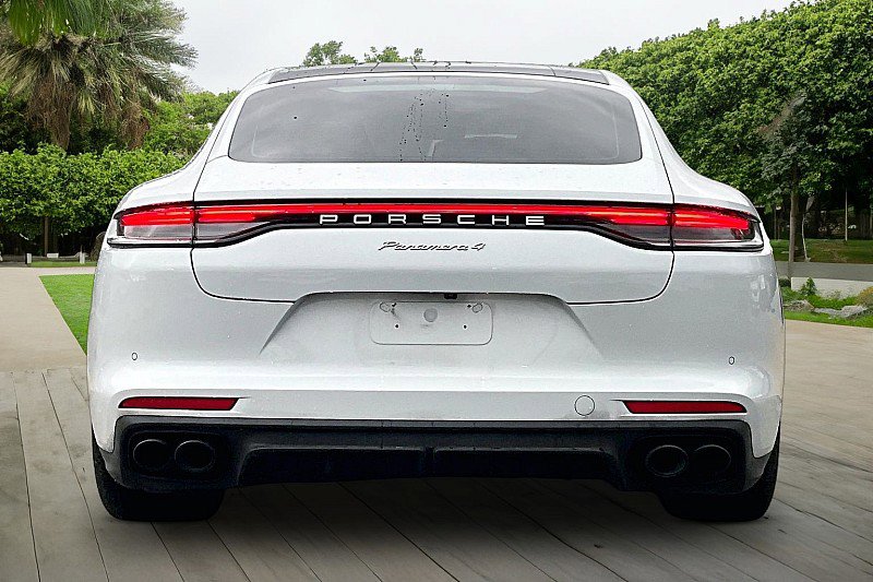 Used 2021 Porsche Panamera image 3
