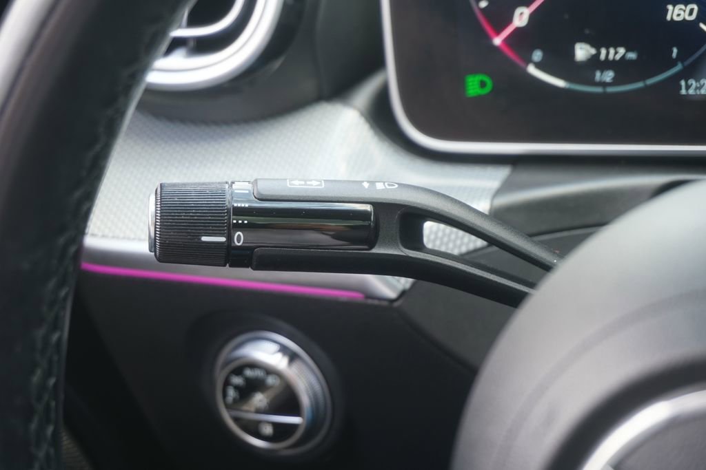 Used 2024 Mercedes-Benz CLE 300 4MATIC Coupe image 17