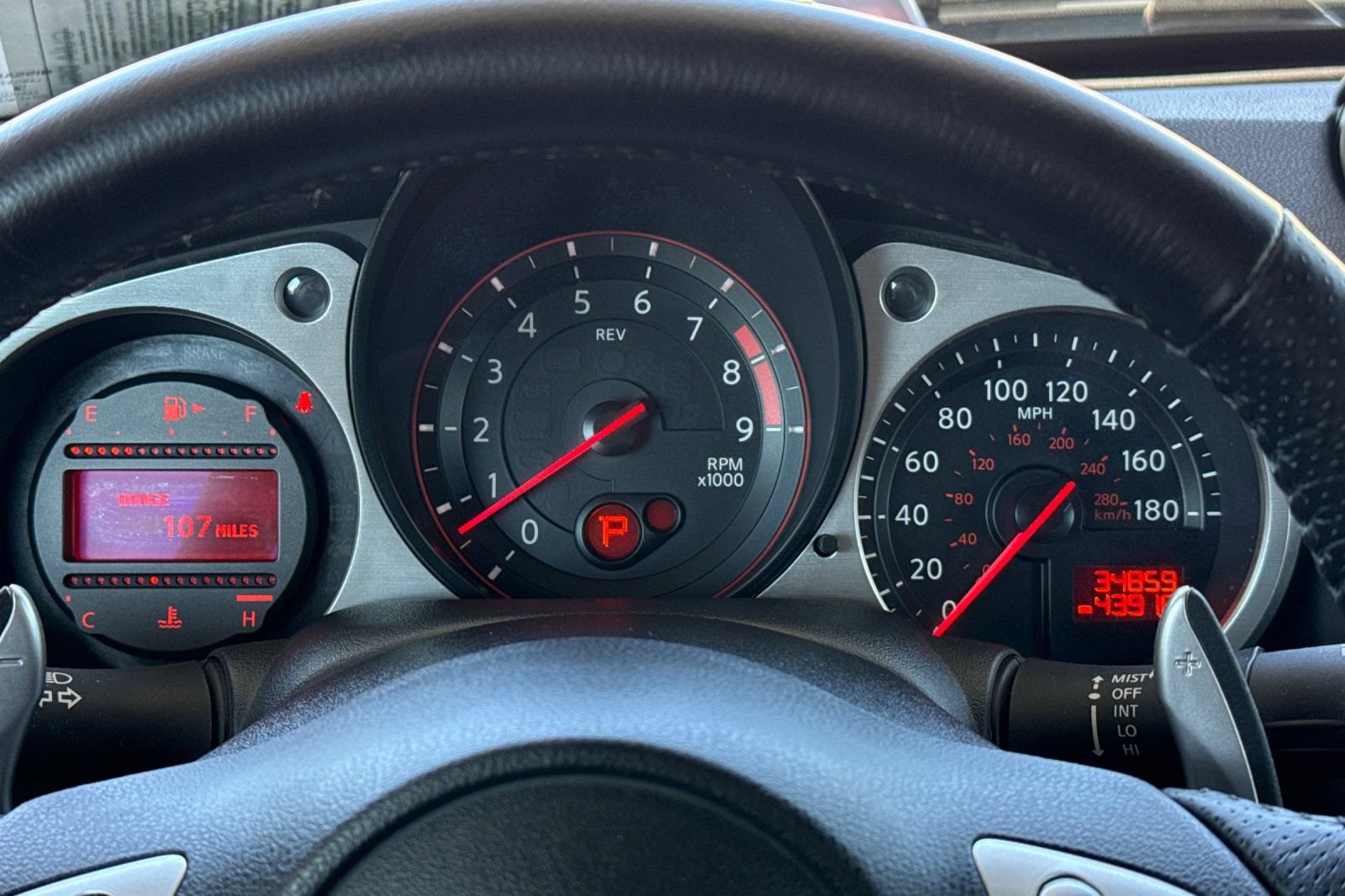 Used 2014 Nissan 370Z Touring RWD image 32