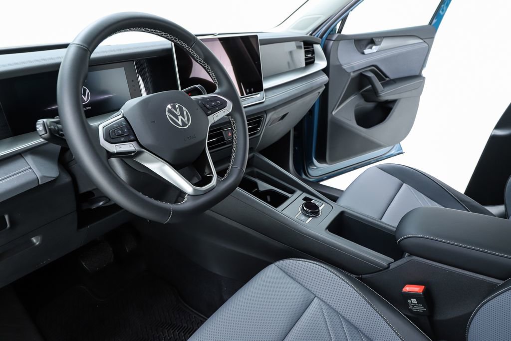 New 2026 Volkswagen Tiguan SE image 19