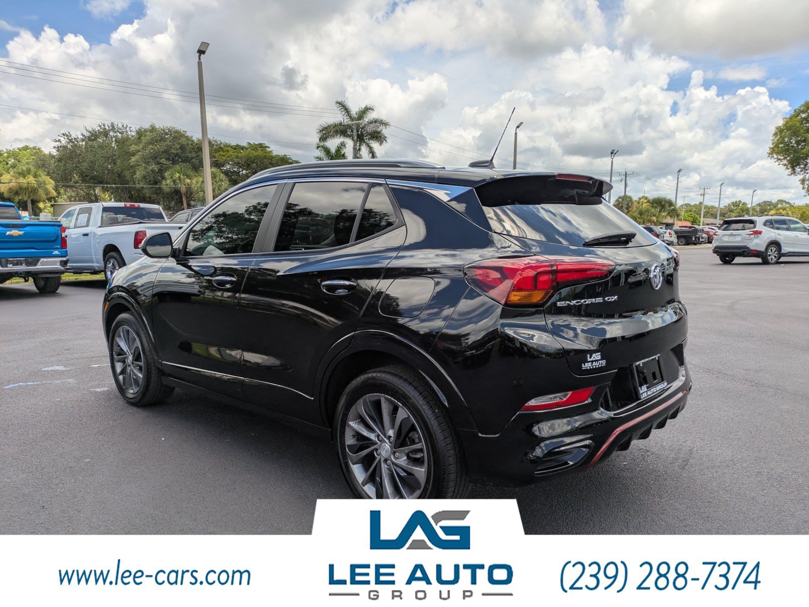 Used 2023 Buick Encore GX Select w/ Sport Touring Package FWD image 5
