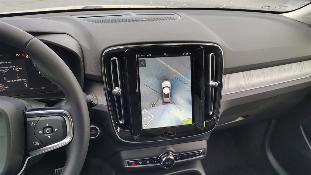 New 2026 Volvo XC40 B5 Ultra w/ Climate Package image 20