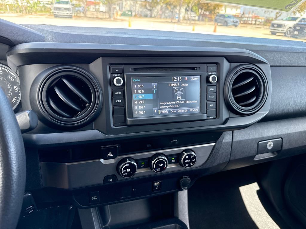 Used 2017 Toyota Tacoma SR RWD image 18