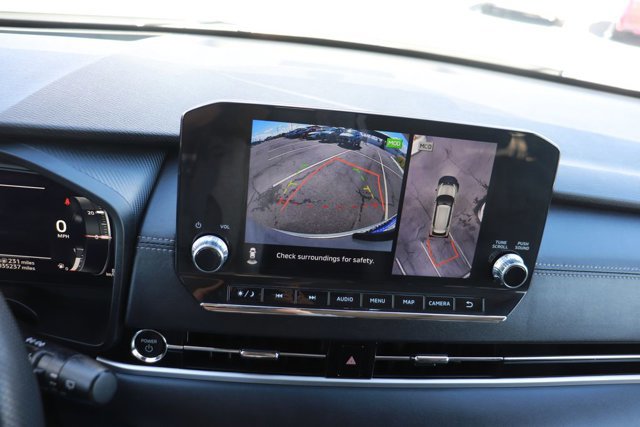 Used 2024 Mitsubishi Outlander 4WD Plug-In Hybrid image 33