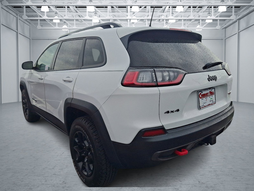 Used 2022 Jeep Cherokee Trailhawk w/ Trailer Tow Group AWD/4WD image 2