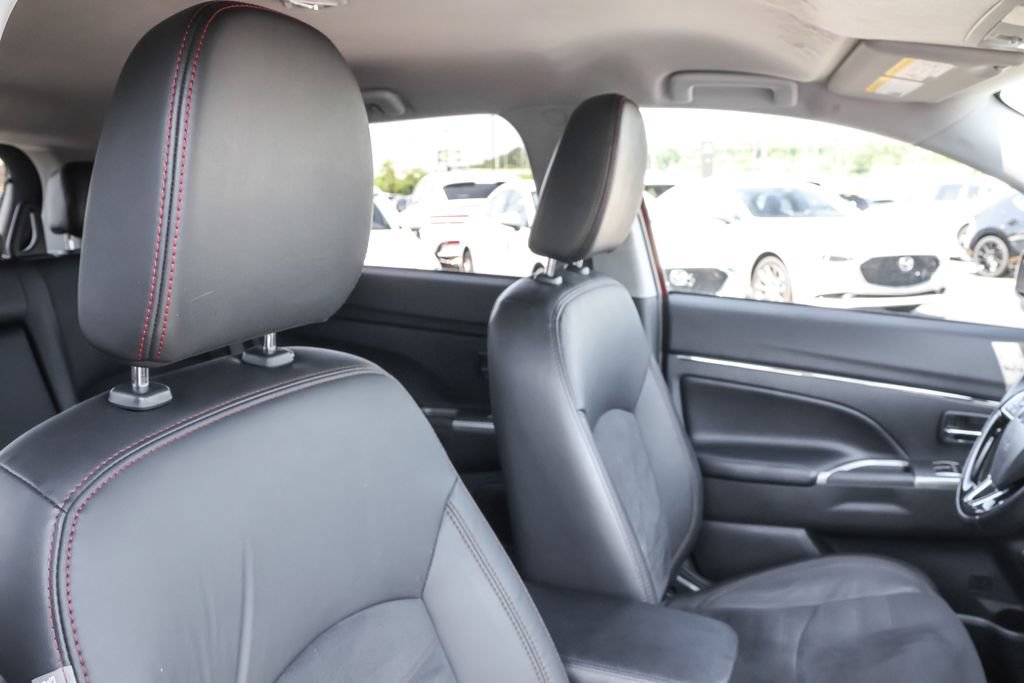 Used 2024 Mitsubishi Outlander Sport SE AWD/4WD image 36