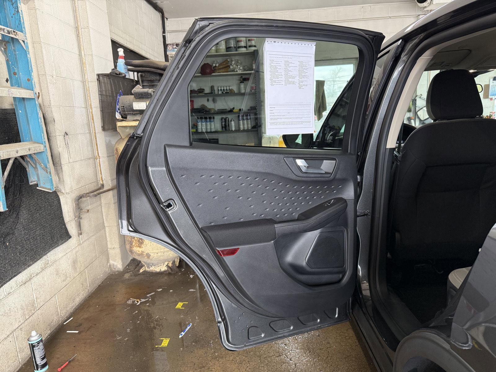 Used 2020 Ford Escape SE image 17