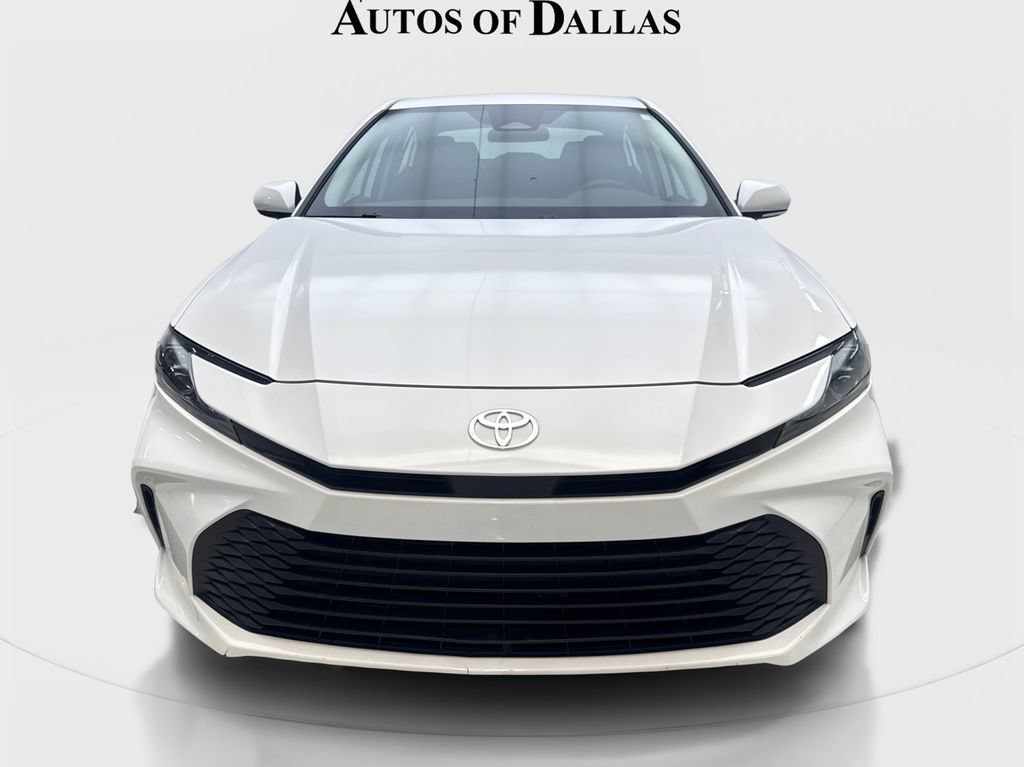 Used 2025 Toyota Camry LE FWD image 3