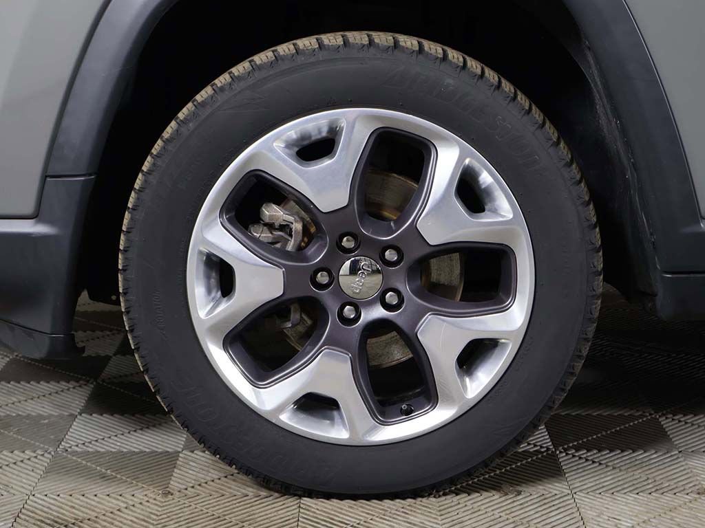 Used 2020 Jeep Compass Limited image 18