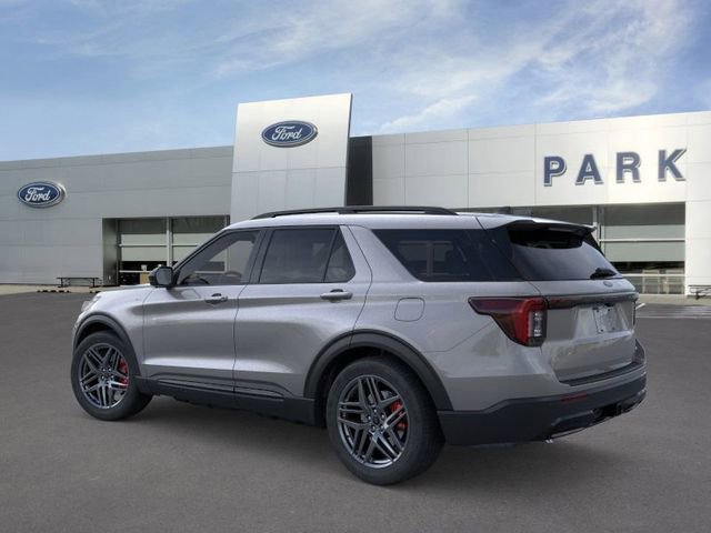 New 2026 Ford Explorer ST-Line w/ ST-Line Street Pack image 4