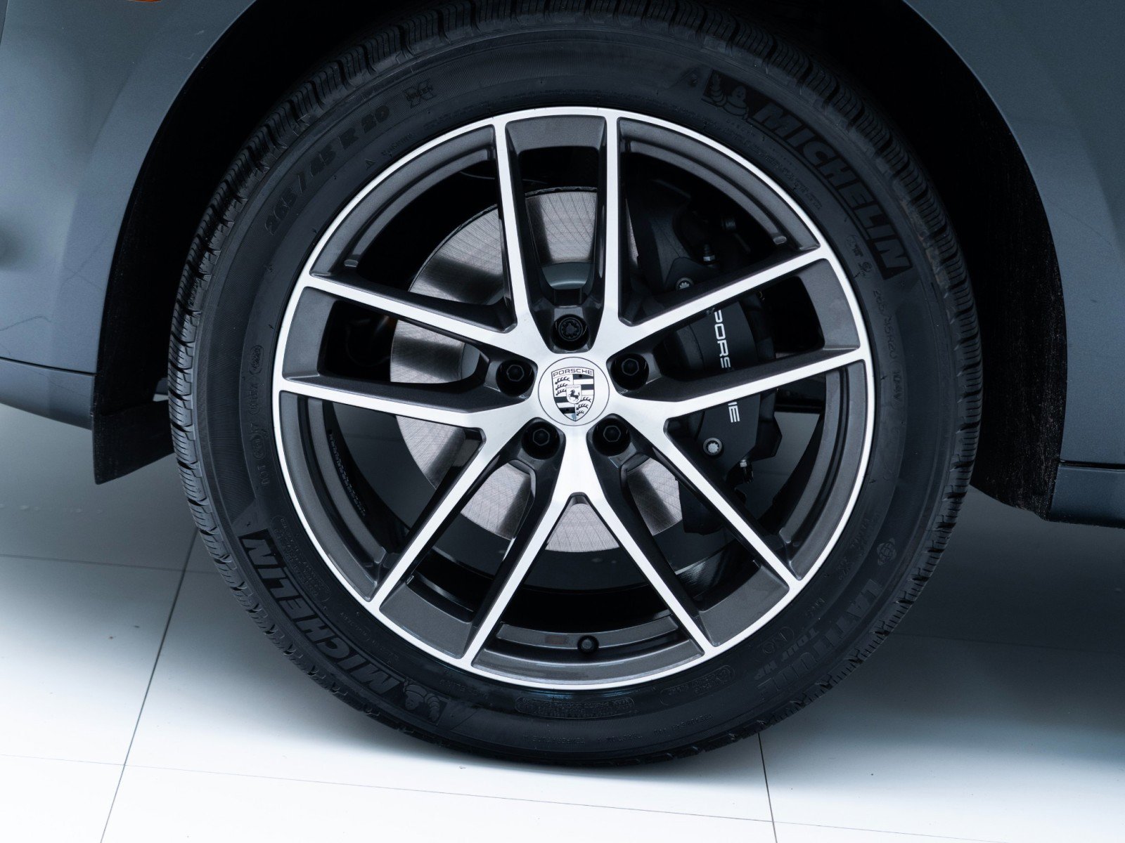 New 2026 Porsche Macan image 12