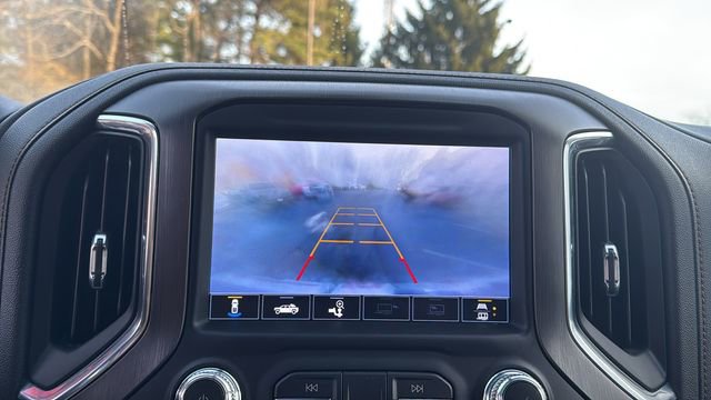 Used 2022 GMC Sierra 2500 AT4 w/ Gooseneck/5TH Wheel Package image 3