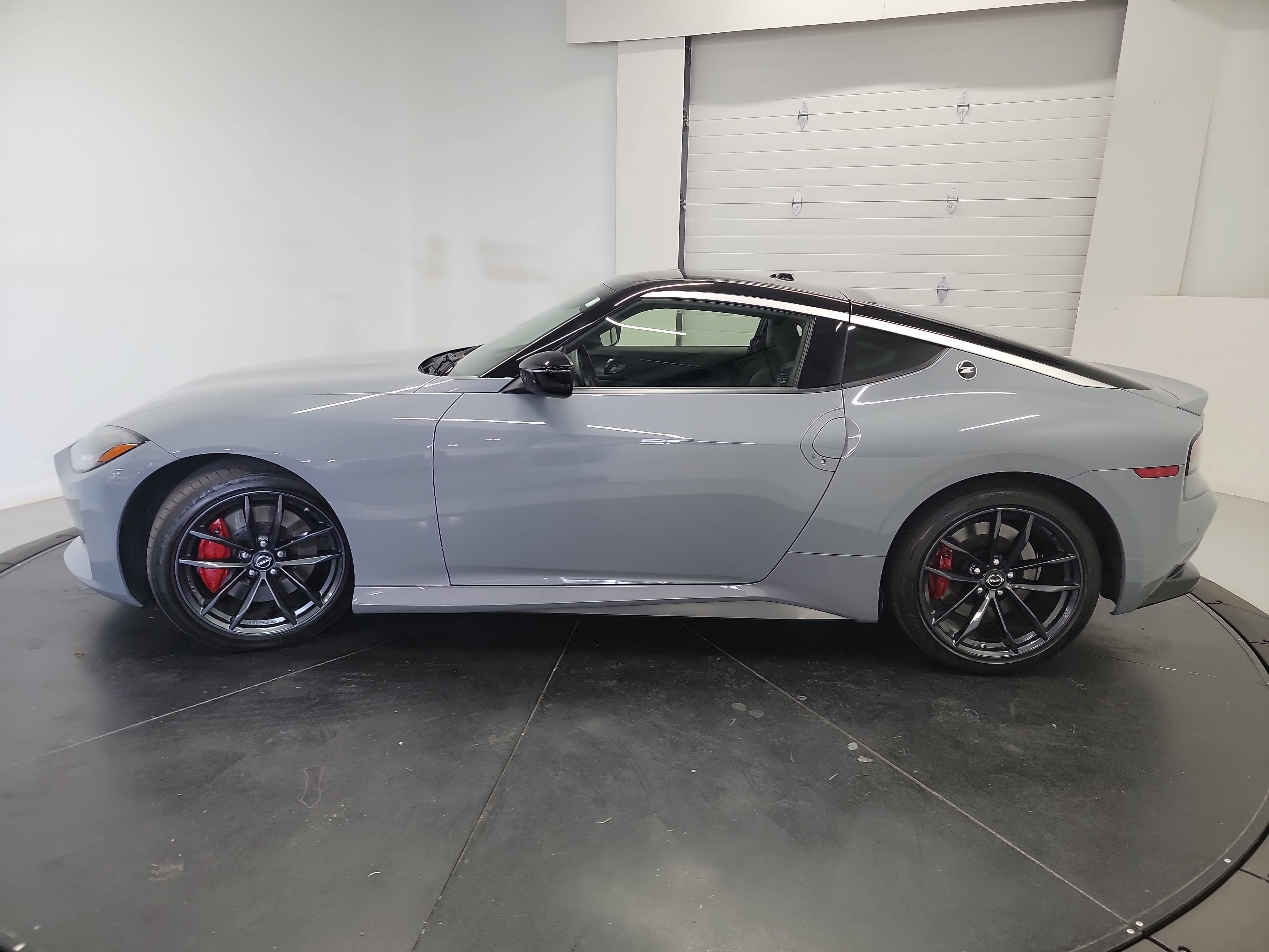 Used 2024 Nissan Z Performance w/ Floor Mat Package RWD image 4