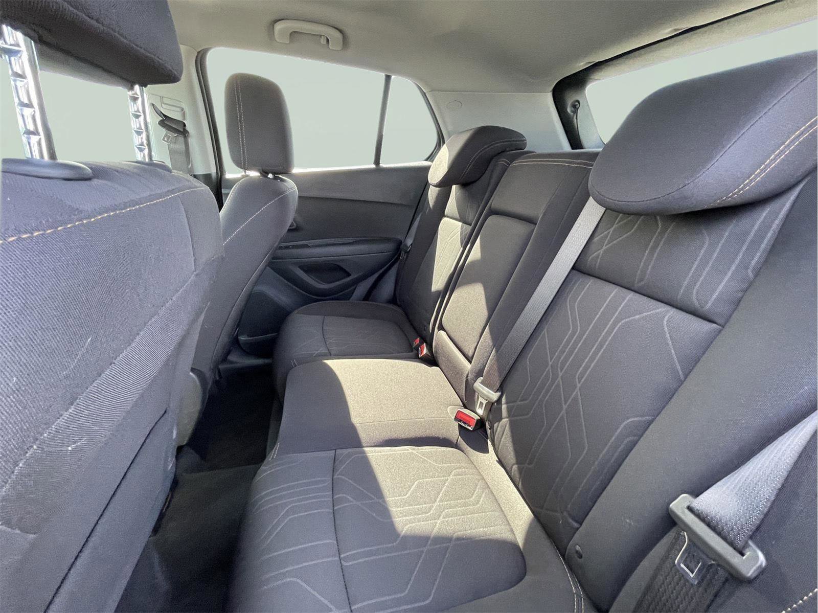 Used 2020 Chevrolet Trax LT image 14