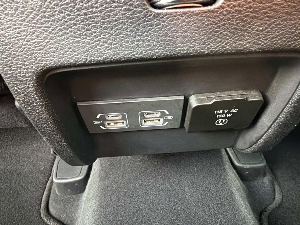 Used 2022 Jeep Cherokee Latitude Lux w/ Sun & Sound Group image 18