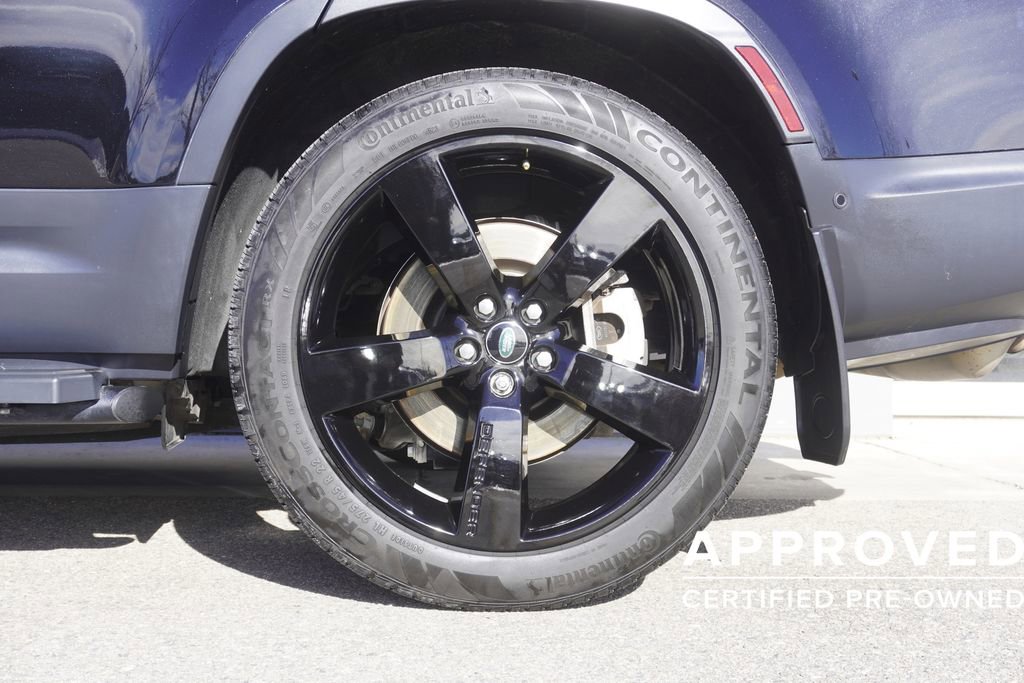 Used 2024 Land Rover Defender 130 S image 33