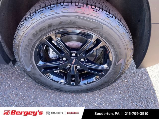 Certified 2023 GMC Terrain AT4 w/ Infotainment Package II AWD/4WD image 37