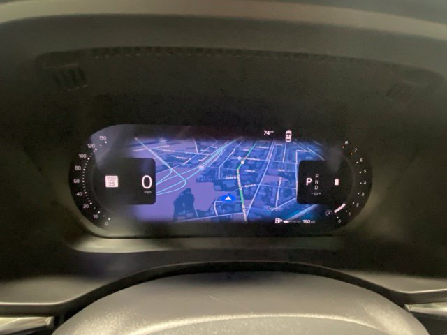 Certified 2023 Volvo XC60 B5 Plus AWD/4WD image 17