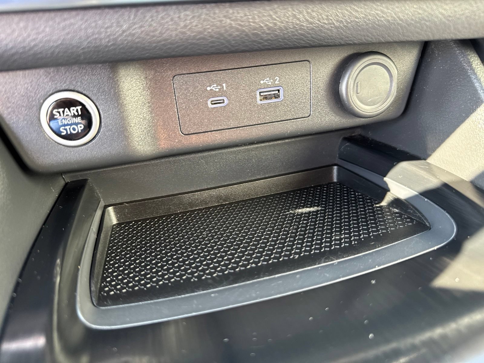 Used 2023 Nissan Rogue SV FWD image 24