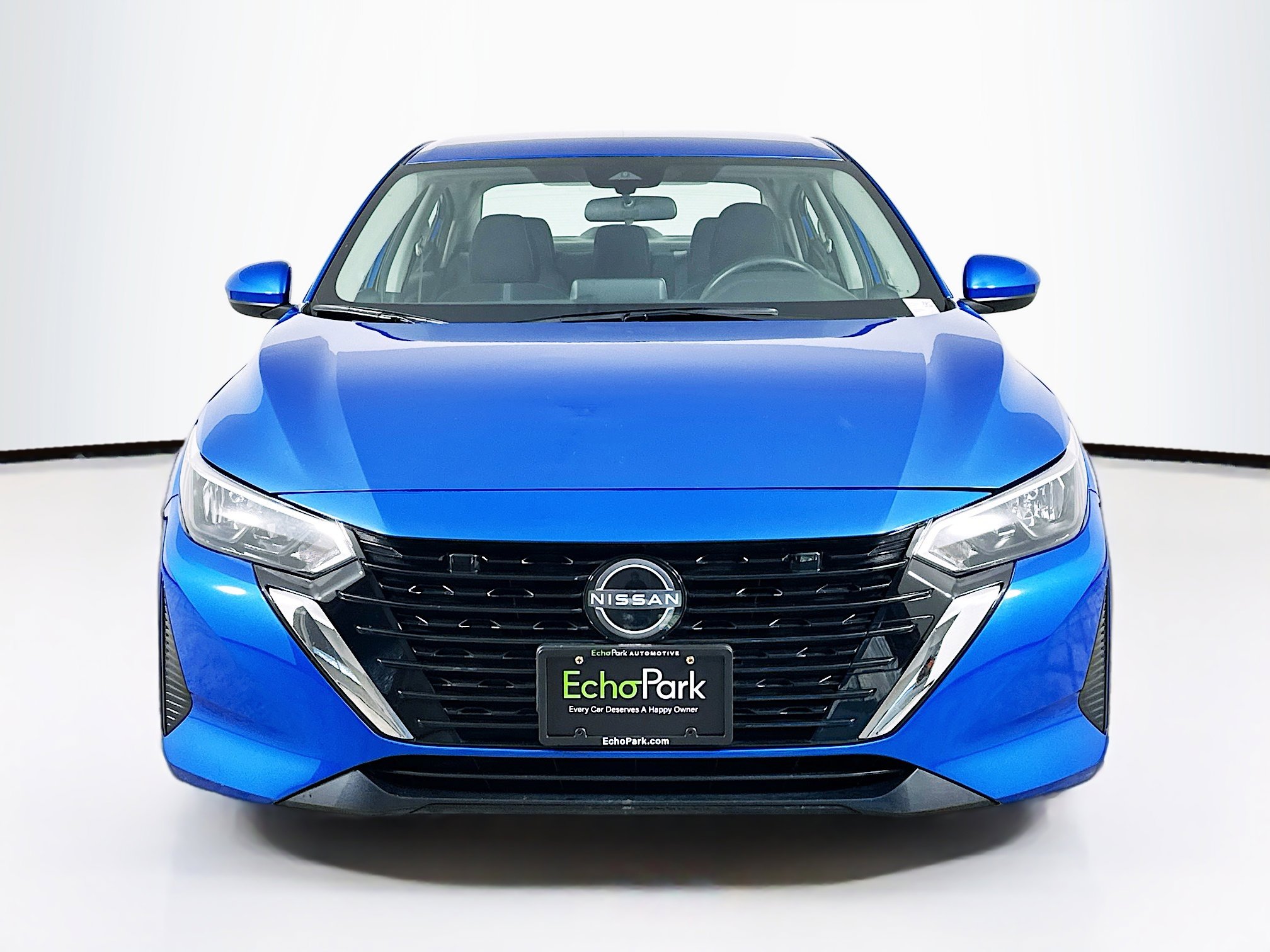 Used 2024 Nissan Sentra SV image 2