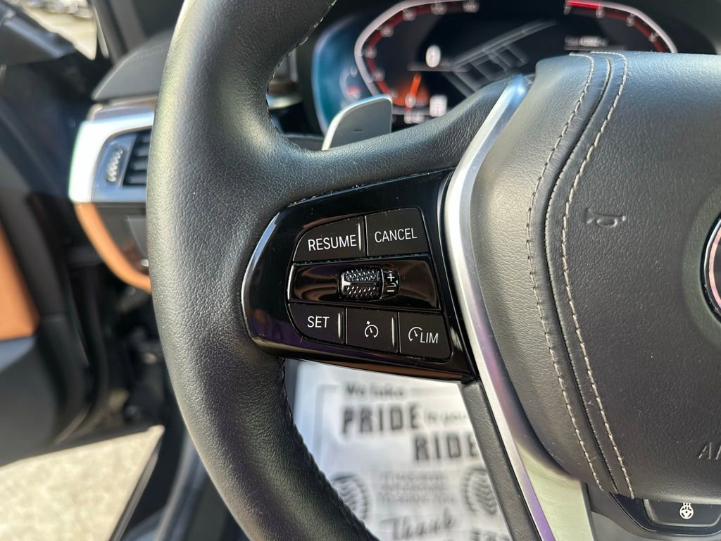 Used 2022 BMW 530i w/ Executive Package image 16