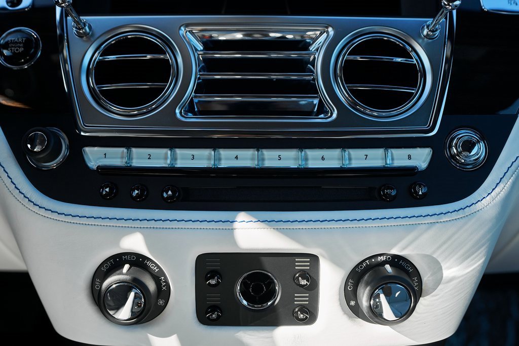 Used 2020 Rolls-Royce Wraith image 66