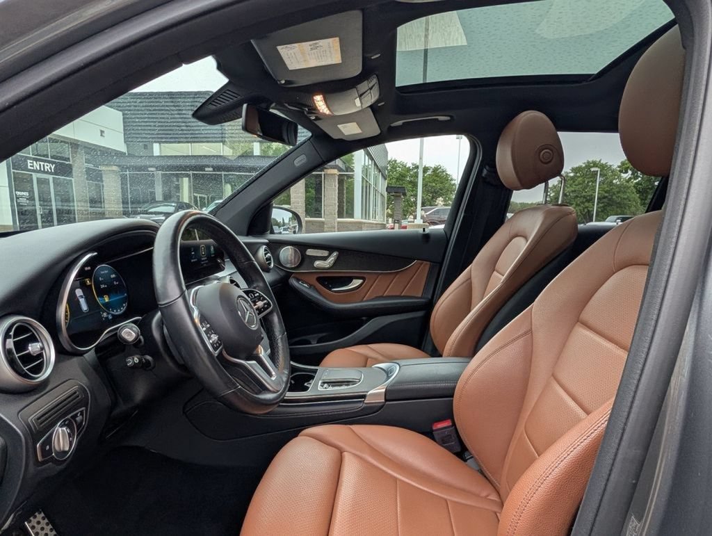 Used 2020 Mercedes-Benz GLC 300 4MATIC image 31