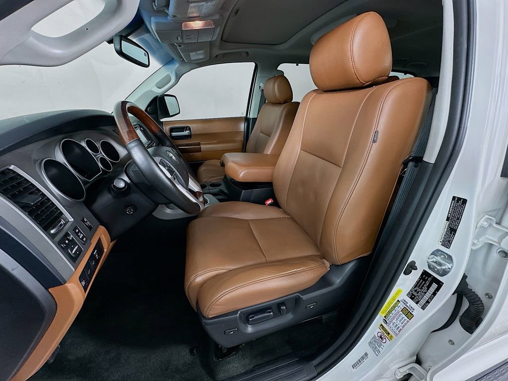Used 2016 Toyota Sequoia Platinum image 21