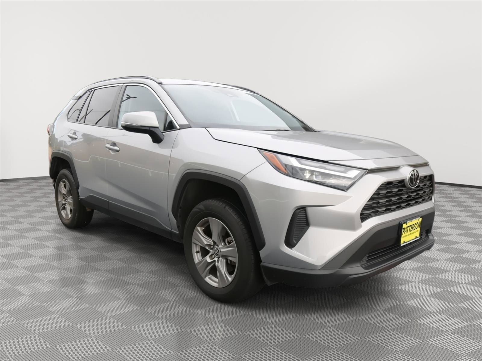 Used 2024 Toyota RAV4 XLE FWD image 2