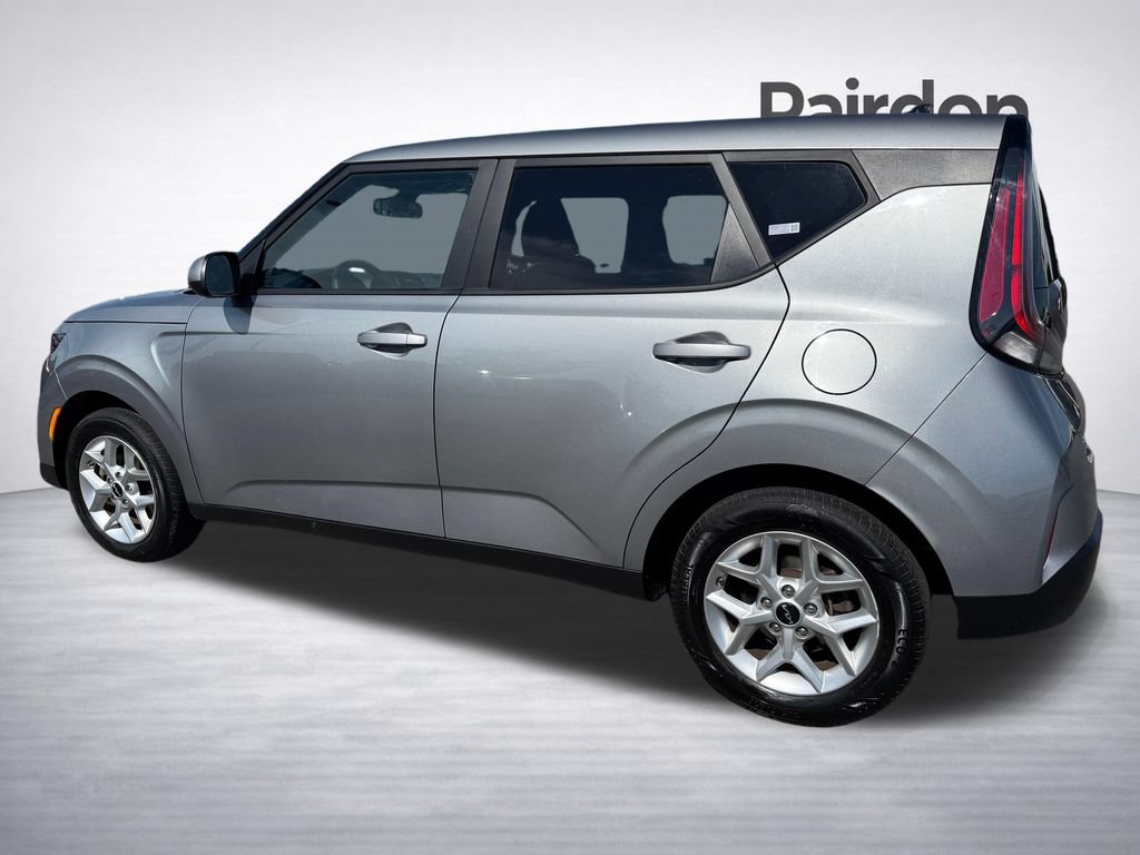 Used 2024 Kia Soul LX w/ Option Group 015 FWD image 5