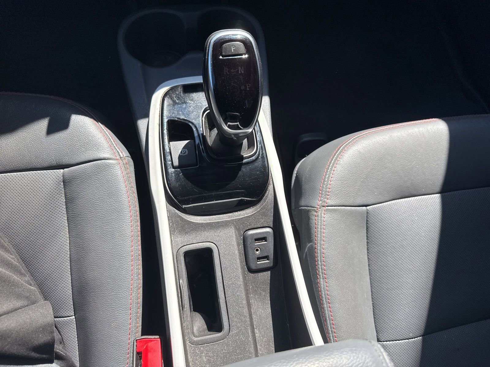 Used 2017 Chevrolet Bolt Premier w/ Driver Confidence II Package FWD image 26