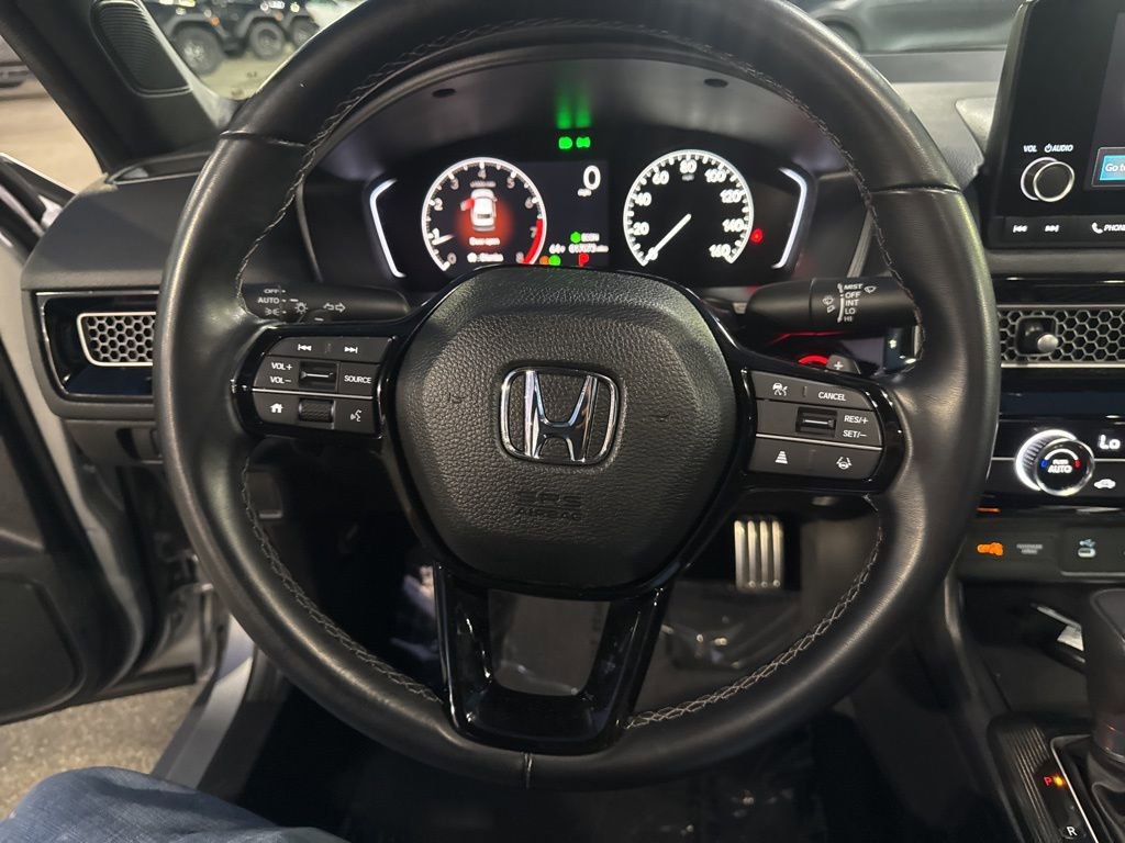 Used 2025 Honda Civic Sport image 13