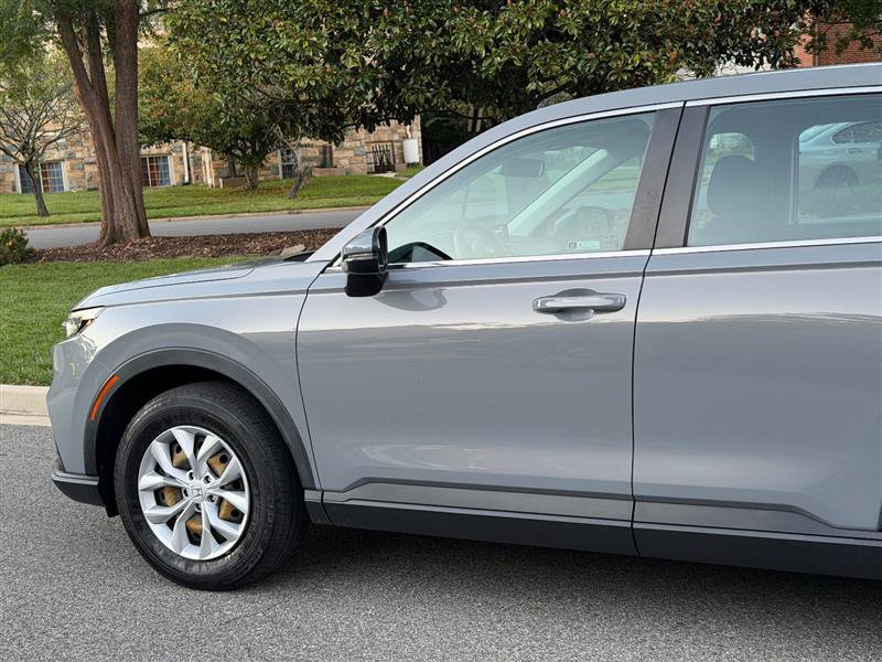 Used 2024 Honda CR-V LX image 14