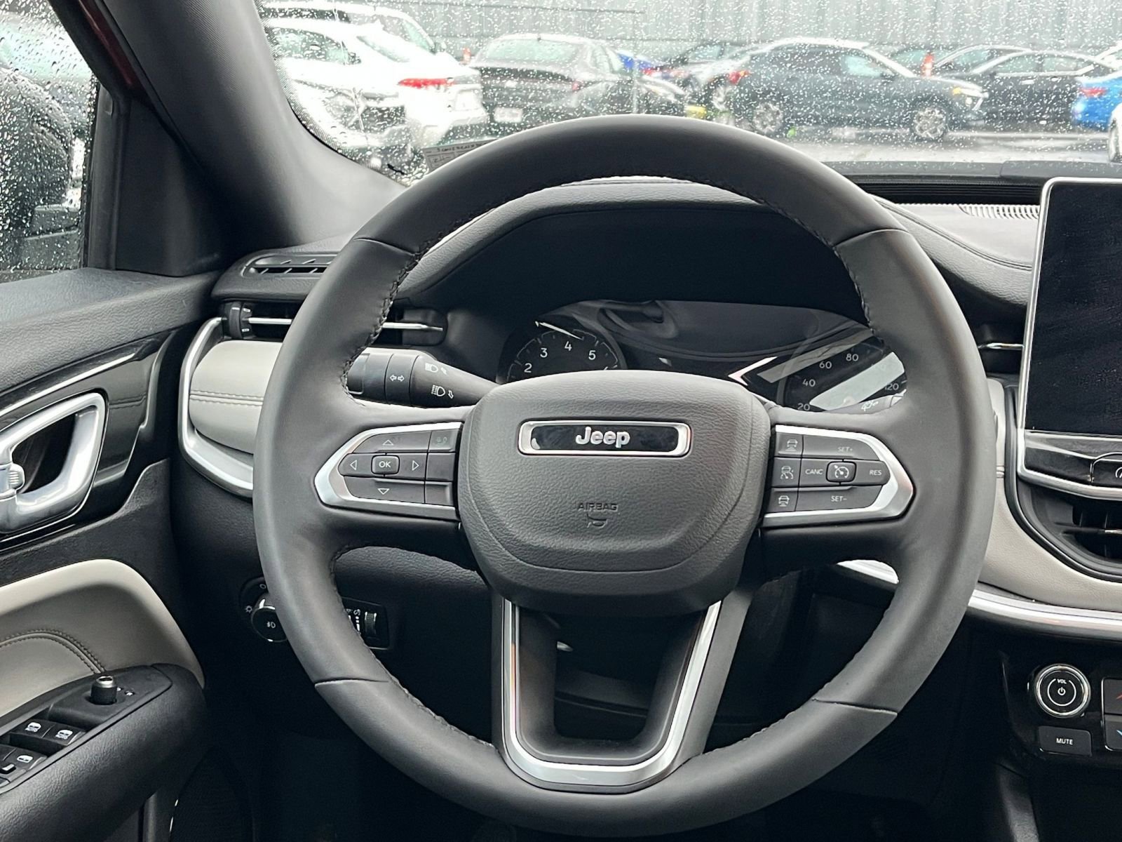 Used 2025 Jeep Compass Limited AWD/4WD image 29