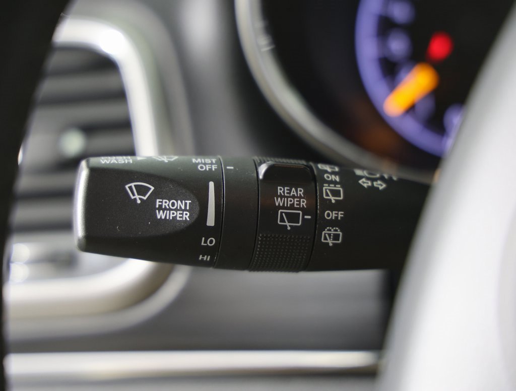 Used 2020 Jeep Grand Cherokee Limited w/ Luxury Group II image 27