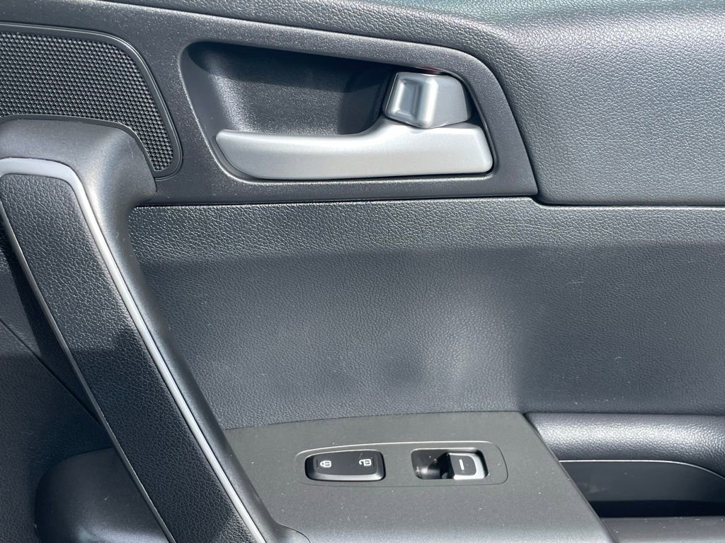 Used 2022 Kia Sportage LX w/ LX AWD Value Edition Package image 14