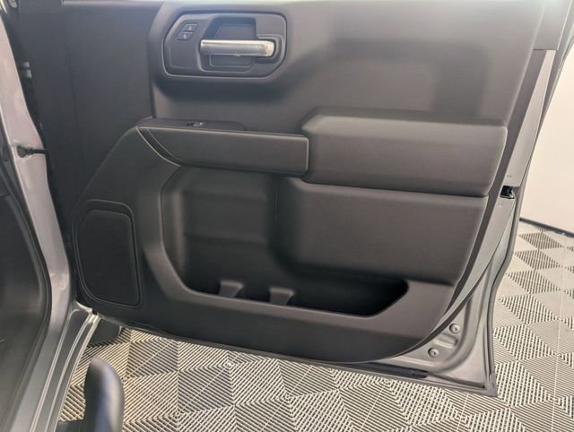 Used 2025 Chevrolet Silverado 1500 Custom w/ Turbomax Blackout Package image 32