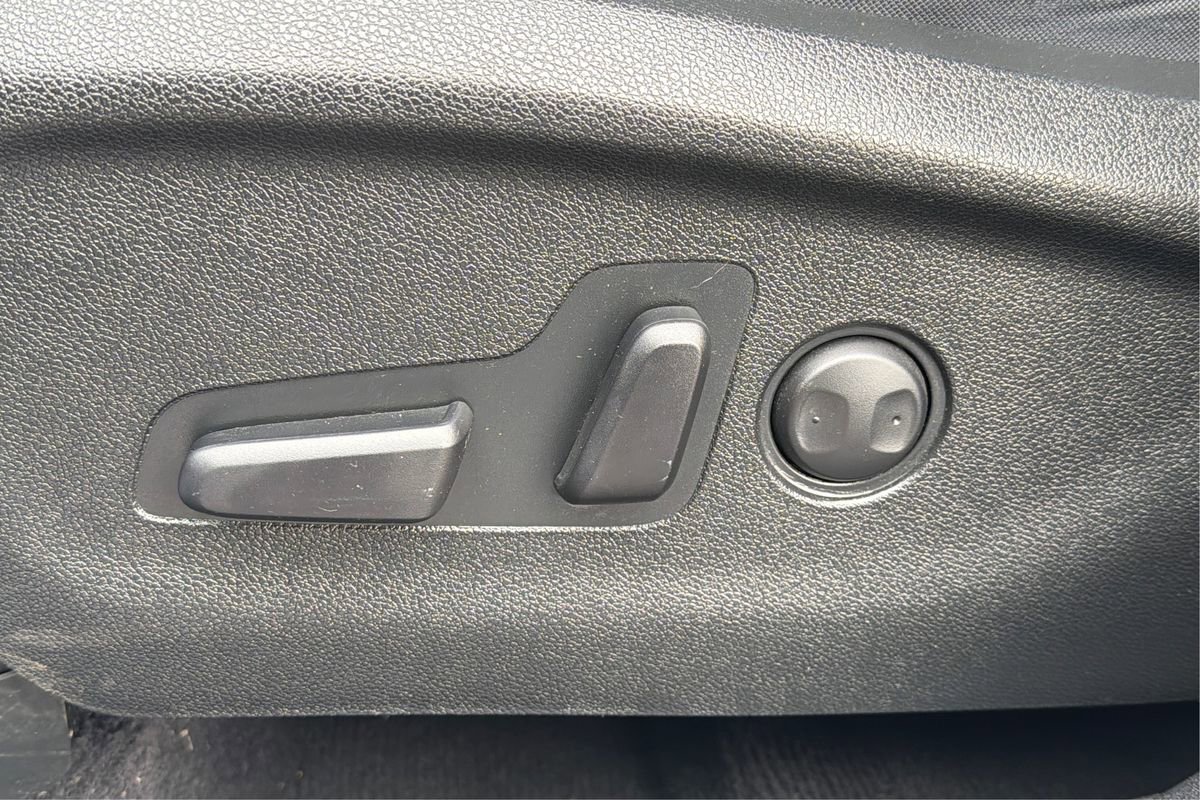 Used 2018 Kia Sorento LX image 18