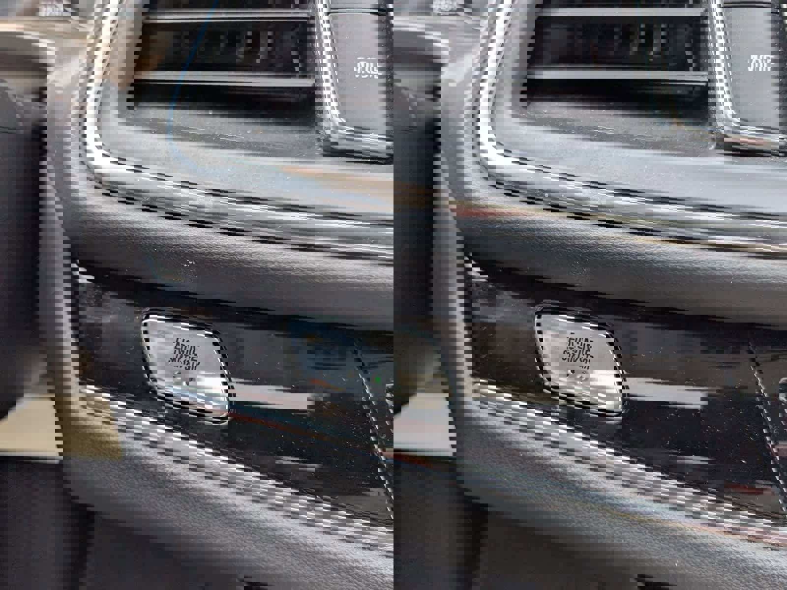 Certified 2024 Buick Enclave Avenir w/ Avenir Technology Package image 29