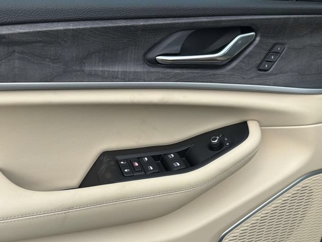 New 2026 Jeep Grand Cherokee Limited w/ Luxury Tech Group II RWD image 22